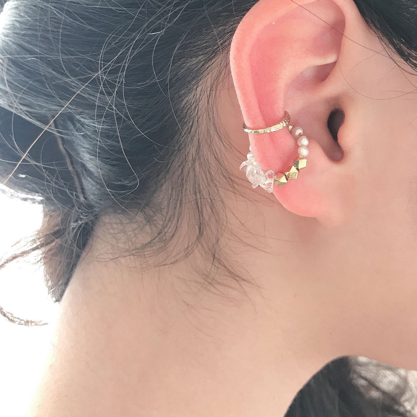 Natural stone Sazare crystal ear cuff | April birthstone