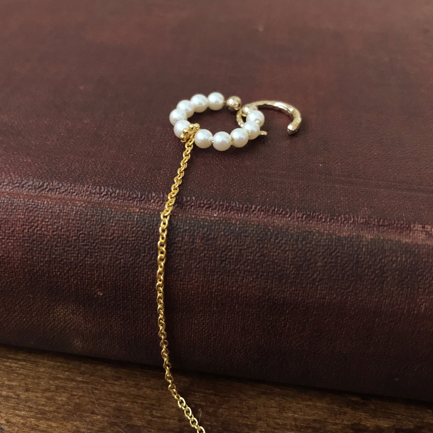 Freshwater pearl and cut bead ear cuff | June birthstone