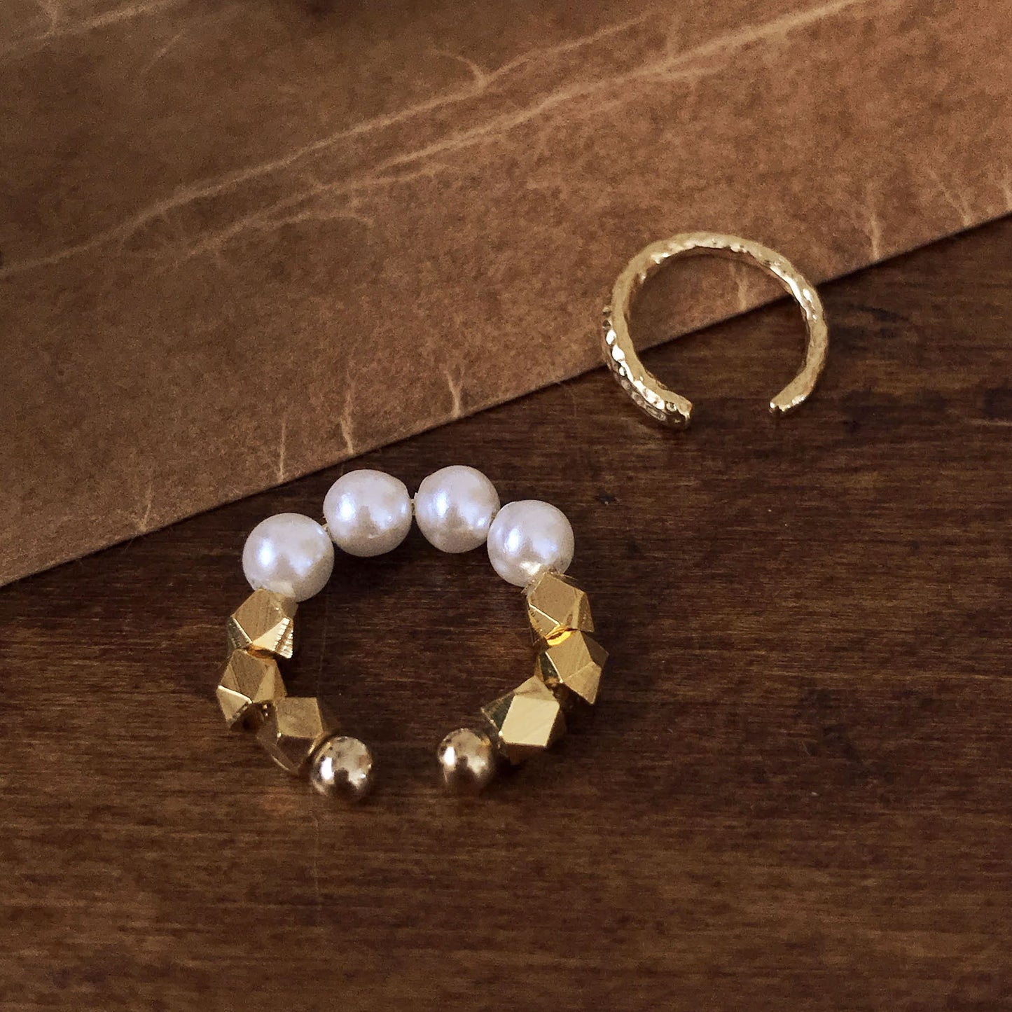 Freshwater pearl and cut bead ear cuff | June birthstone