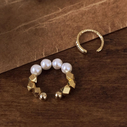 Freshwater pearl and cut bead ear cuff | June birthstone