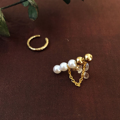 Freshwater pearl and cut bead ear cuff | June birthstone