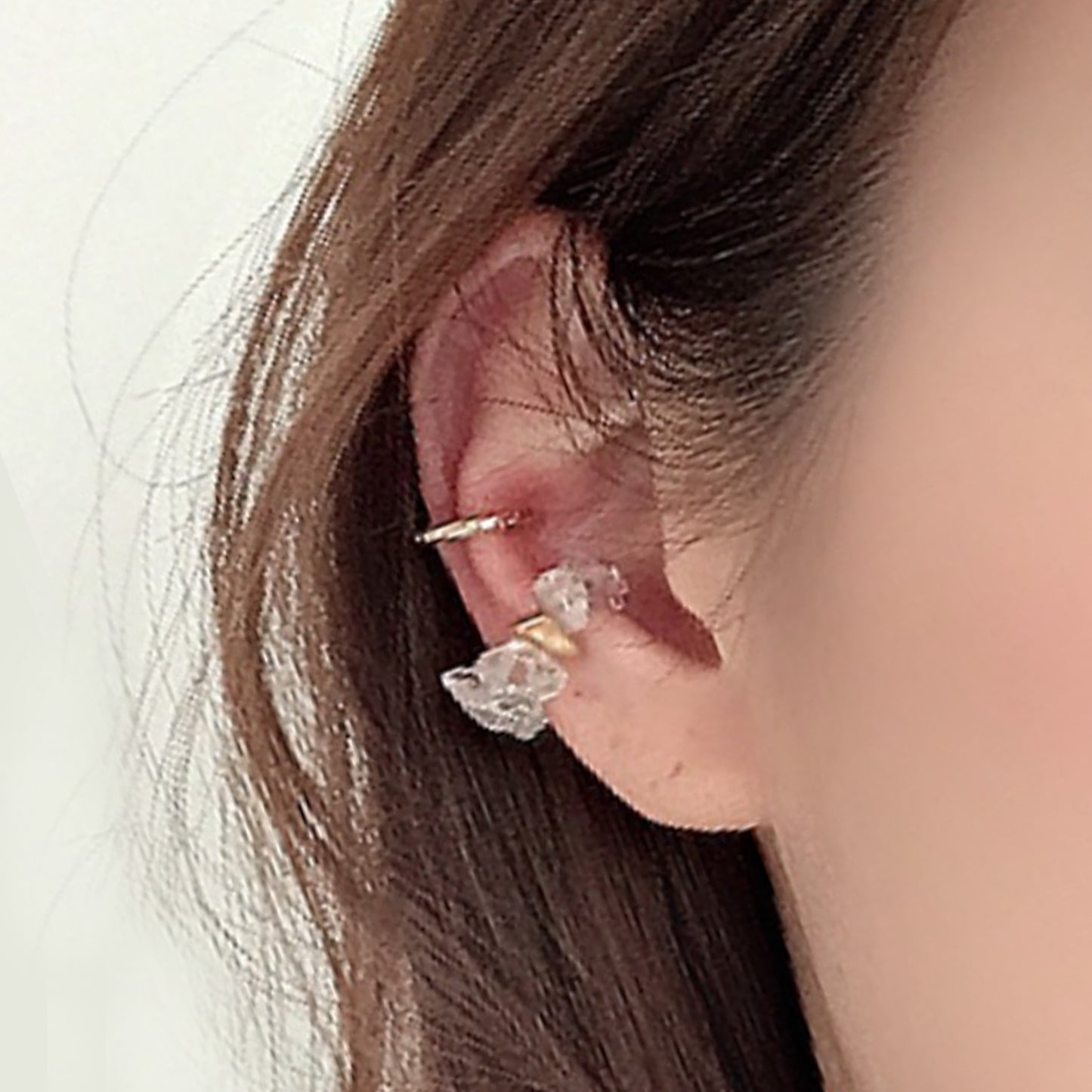 Natural stone Sazare crystal ear cuff | April birthstone