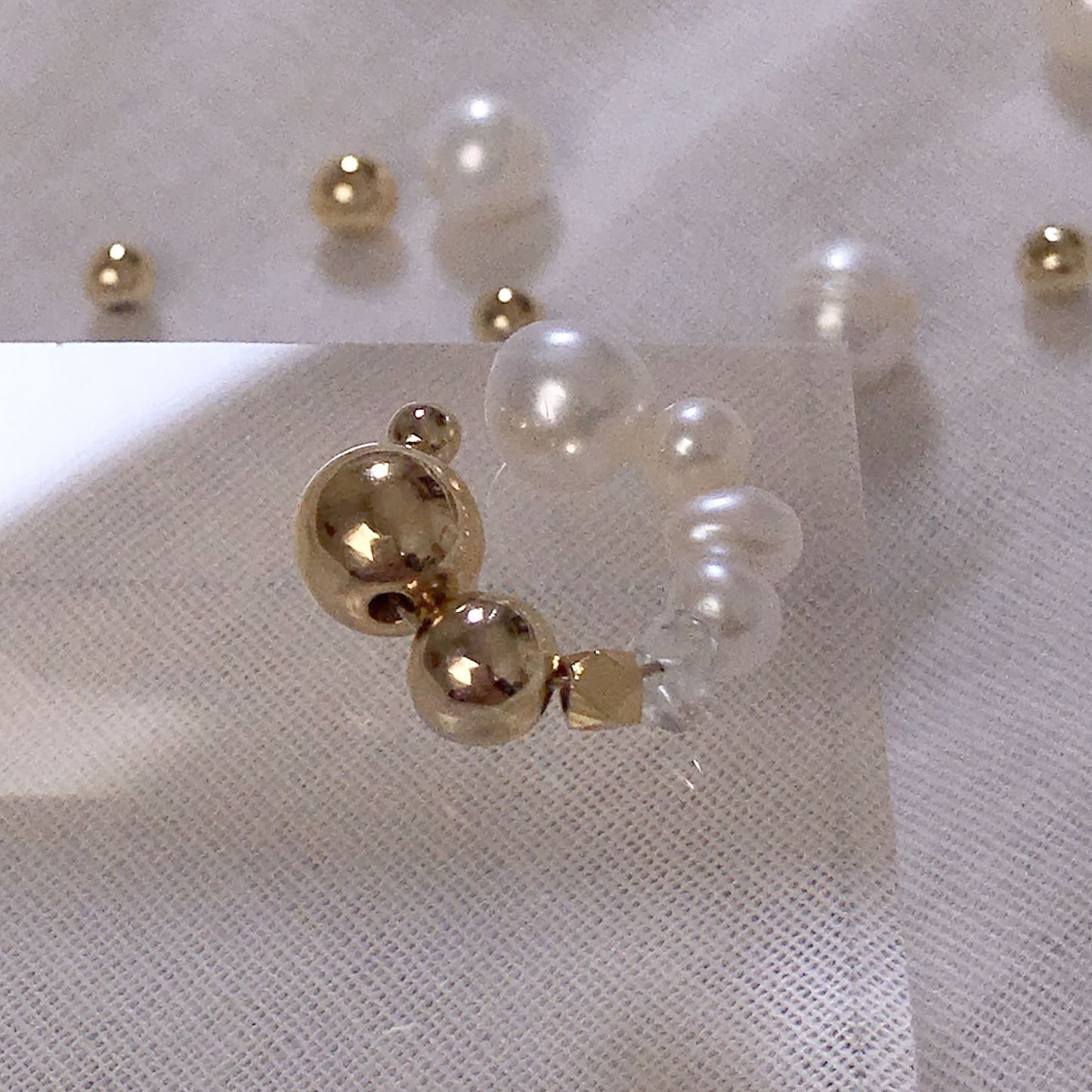 Freshwater pearl and cut bead ear cuff | June birthstone