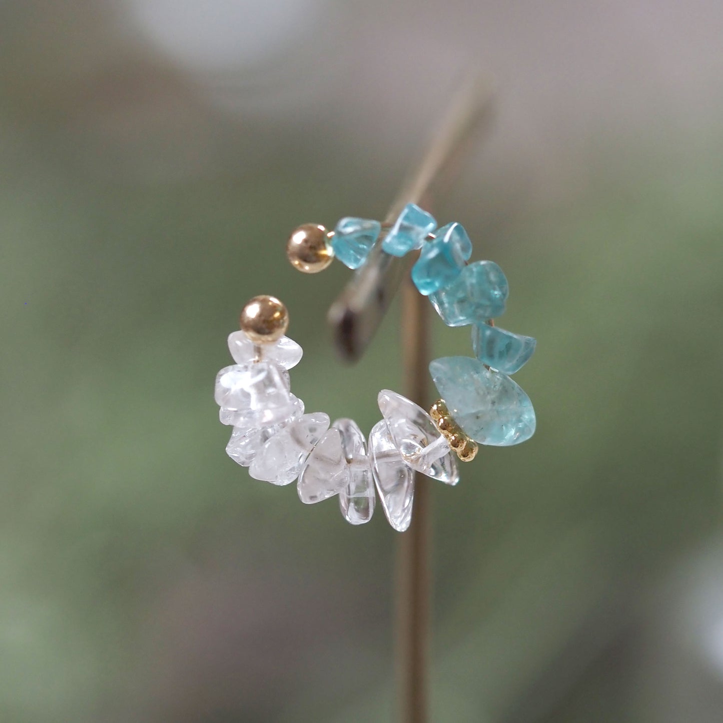 Natural stone Sazare crystal ear cuff | April birthstone