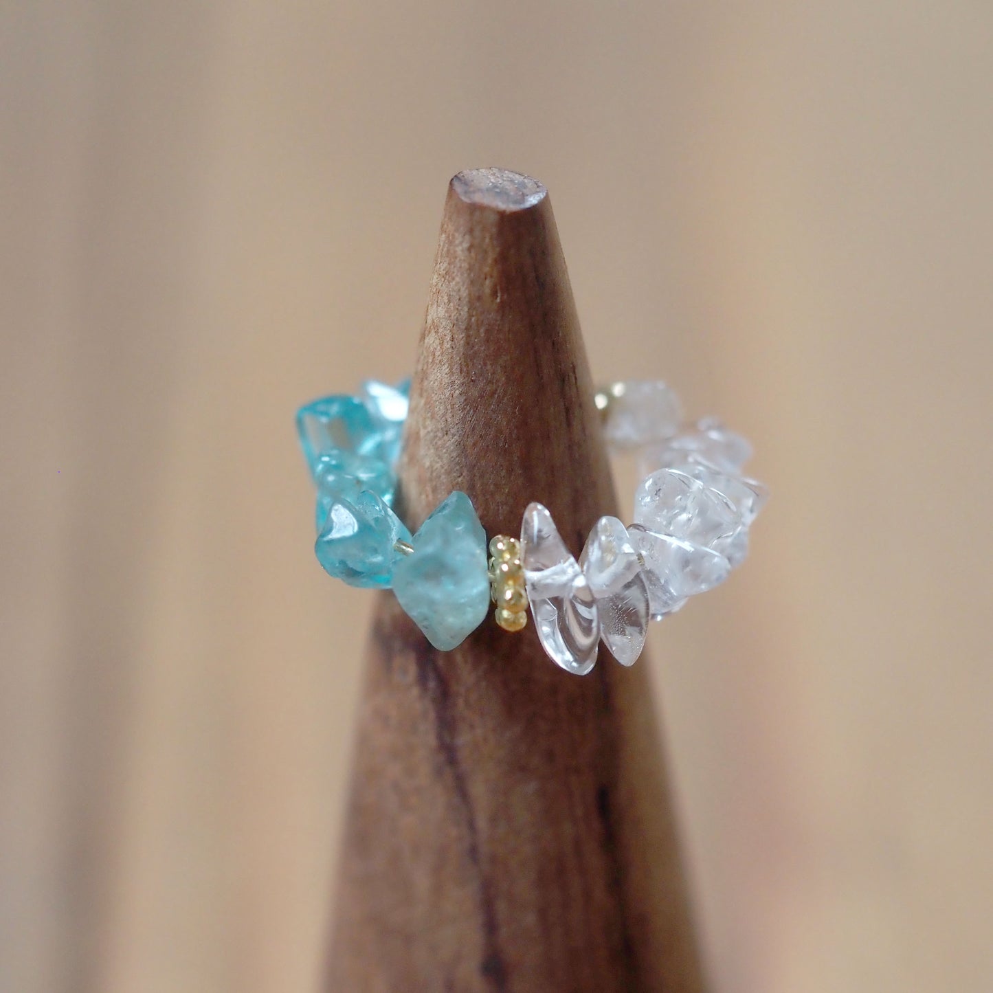 Natural stone Sazare crystal ear cuff | April birthstone