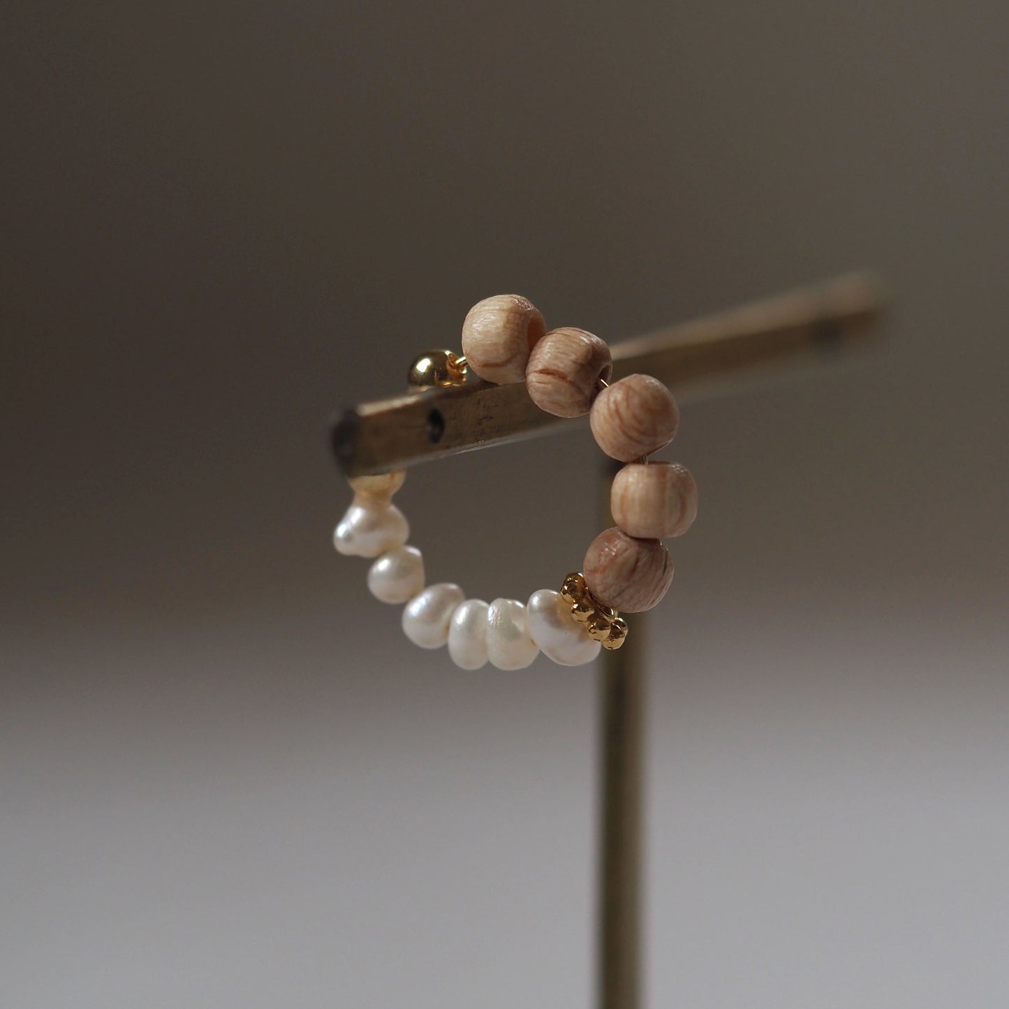 ｜2way｜Natural wood x freshwater pearl ear cuff