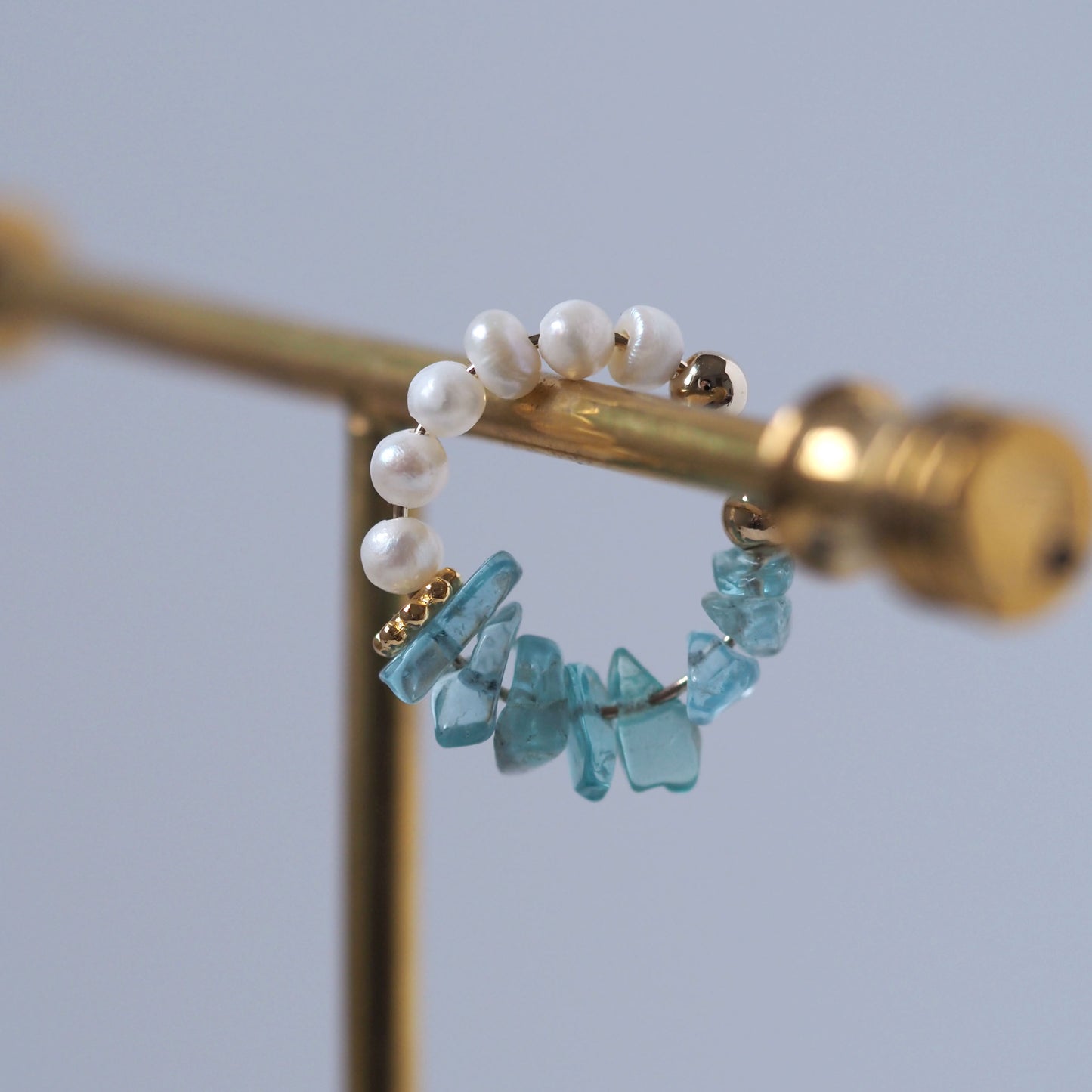 Natural stone Sazare crystal ear cuff | April birthstone