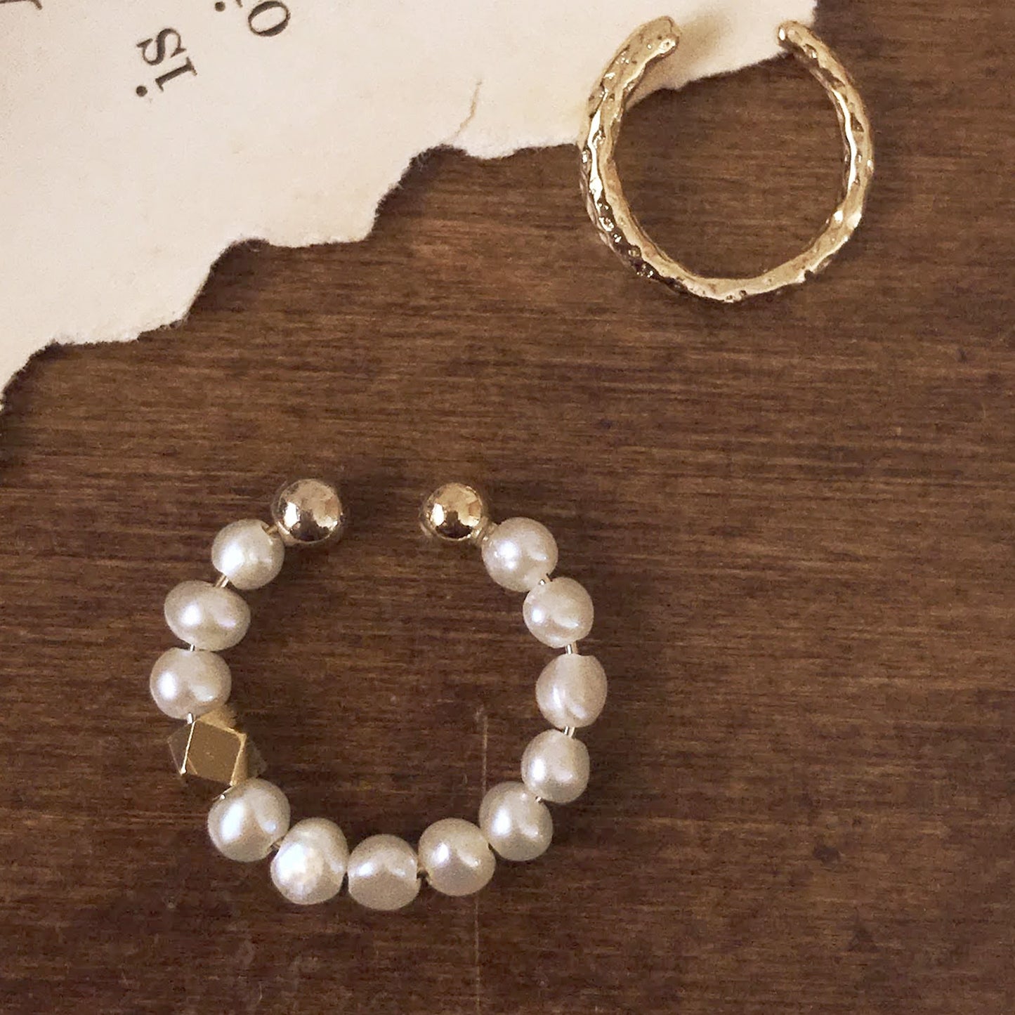 Freshwater pearl and cut bead ear cuff | June birthstone